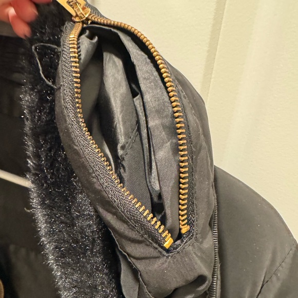 Zara Puffer Jacket - Picture 4 of 6